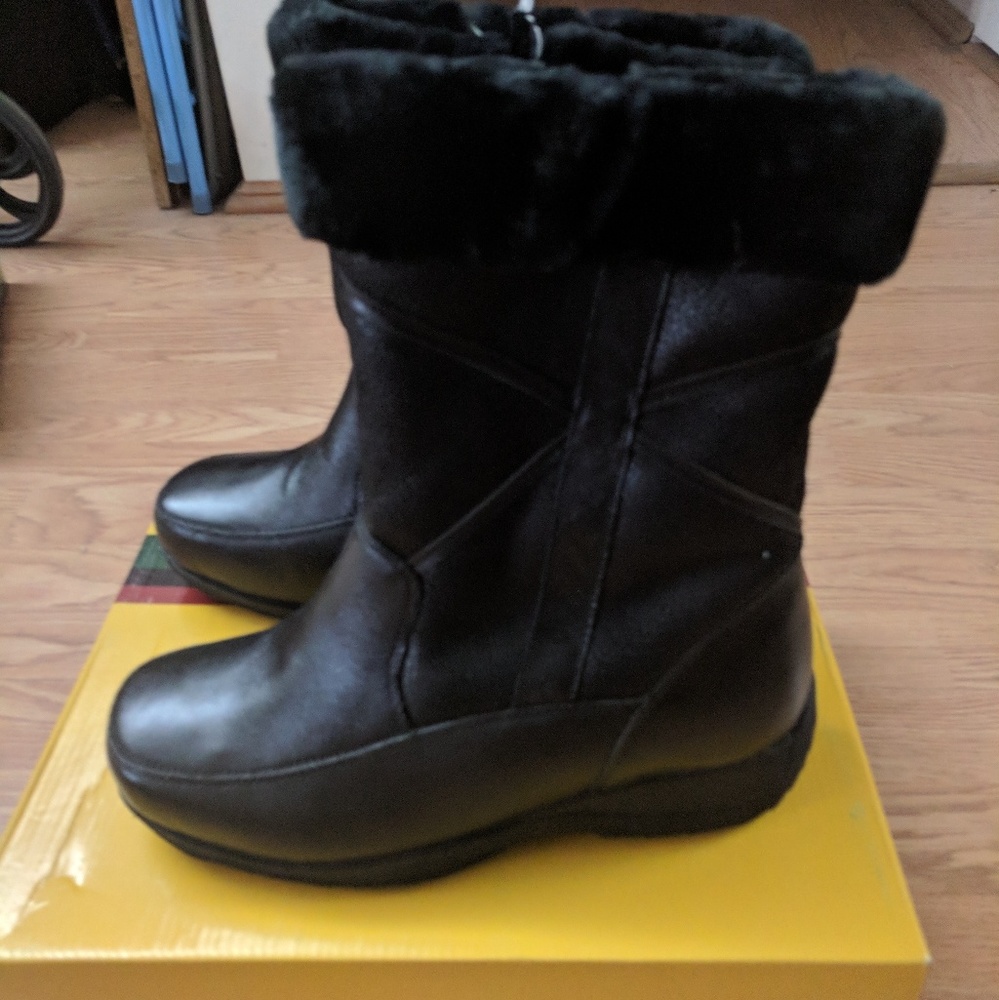 Black Natural Leather/Fur Boots
